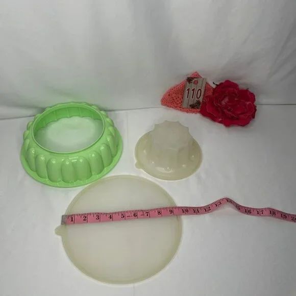Vintage Tupperware Jello Mold 3 Piece Set Lime Green - Picture 7 of 7